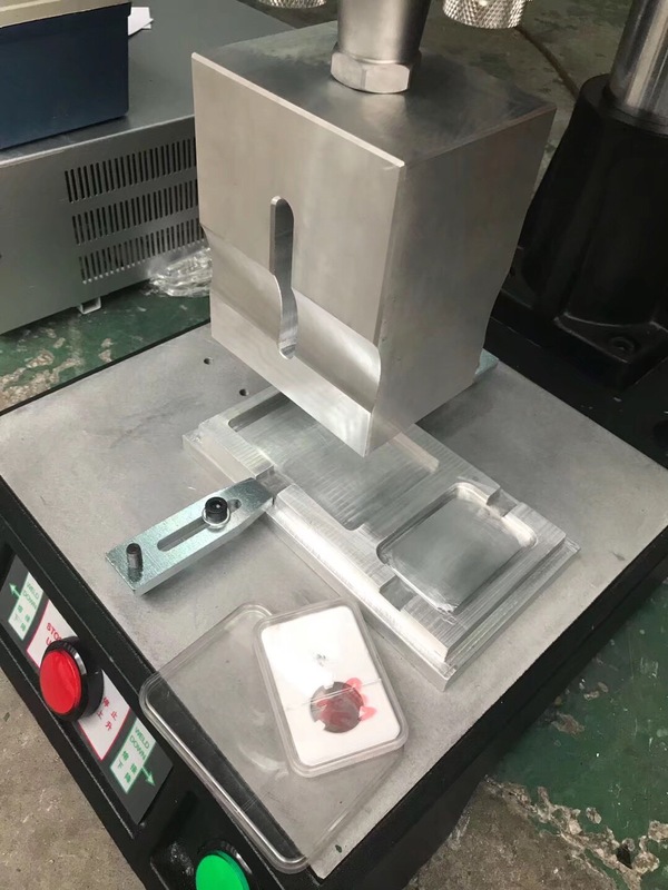 纪念币评级盒超声波焊接机